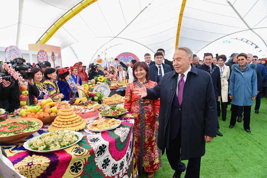 ەلباسى جانە قازاقستان حالقى اسسامبلەياسى