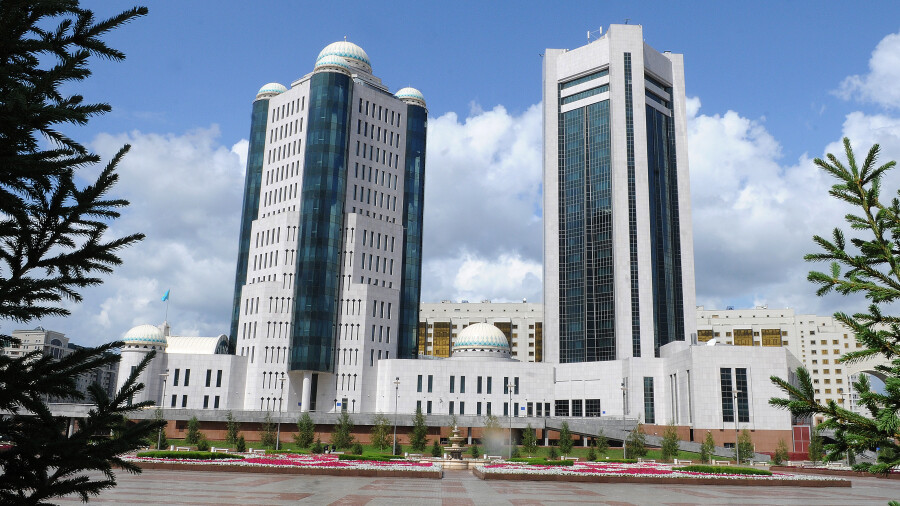 اكىمدەر پارلامەنتتە ەسەپ بەرەتىن بولادى