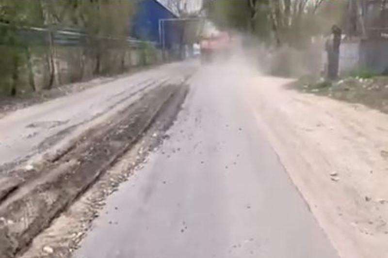 الماتىدا جاڭادان سالىنعان اسفالت بۇزىلدى