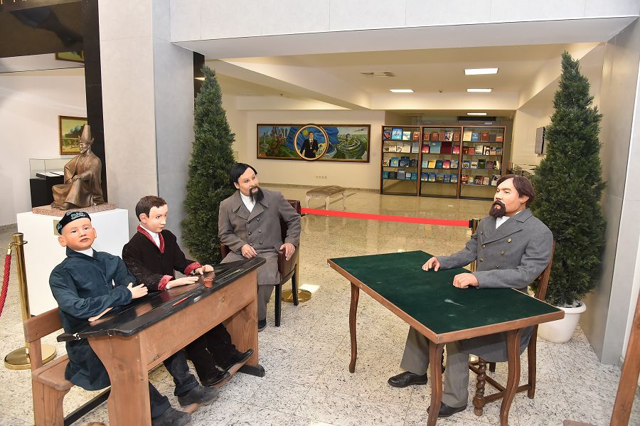  ۇلى ۇستاز ۇلاعاتى