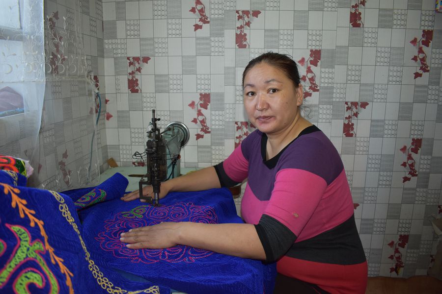 ۇلتتىق قولونەردى  ۇلىقتاساق...