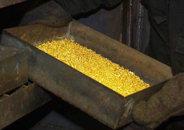 التىن شىققان جەردى بەلدەن قاز...