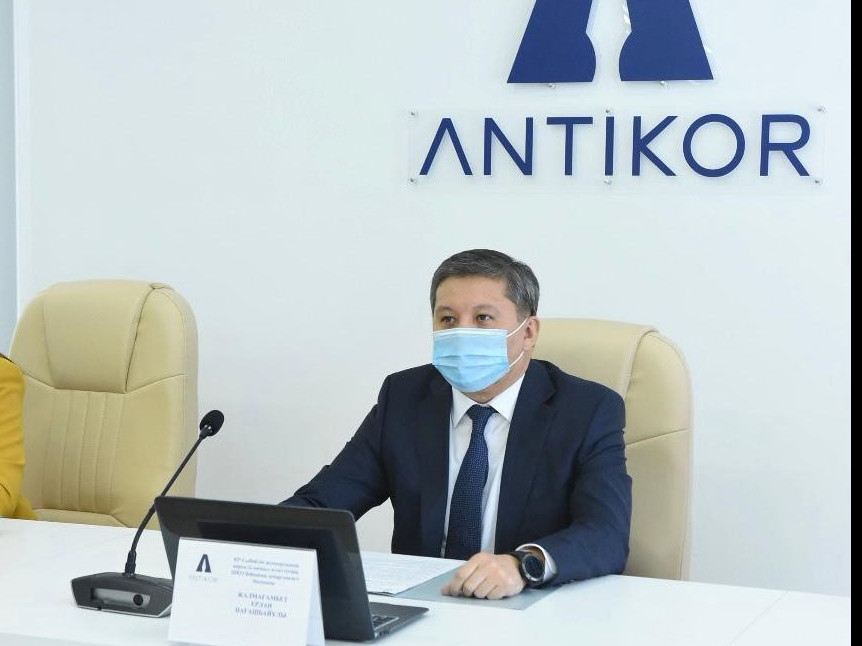 بۇرىنعى جەمقورلاردى جۇمىسقا قابىلداۋعا تيىم سالىنادى