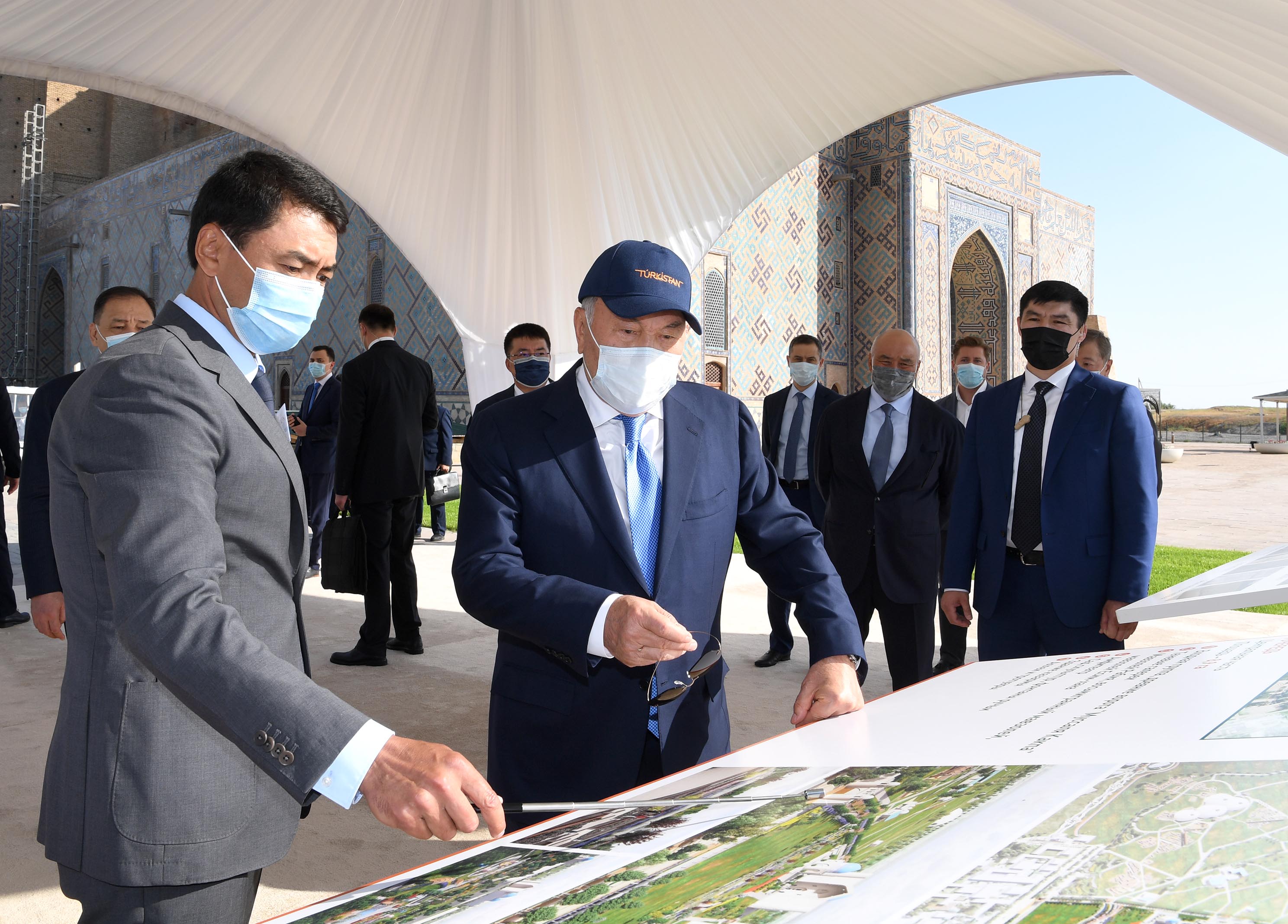 قايتا تۇلەگەن تۇركىستان