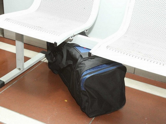 تەڭىز كەنىشىندە ايالدامادان كۇدىكتى سومكە تابىلدى