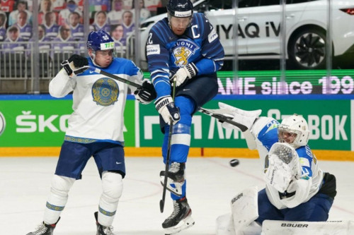 الەم چەمپيوندارىن قاپى قالدىردى