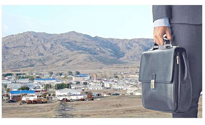 كانديداتتار اراسىندا  باسەكە بولادى