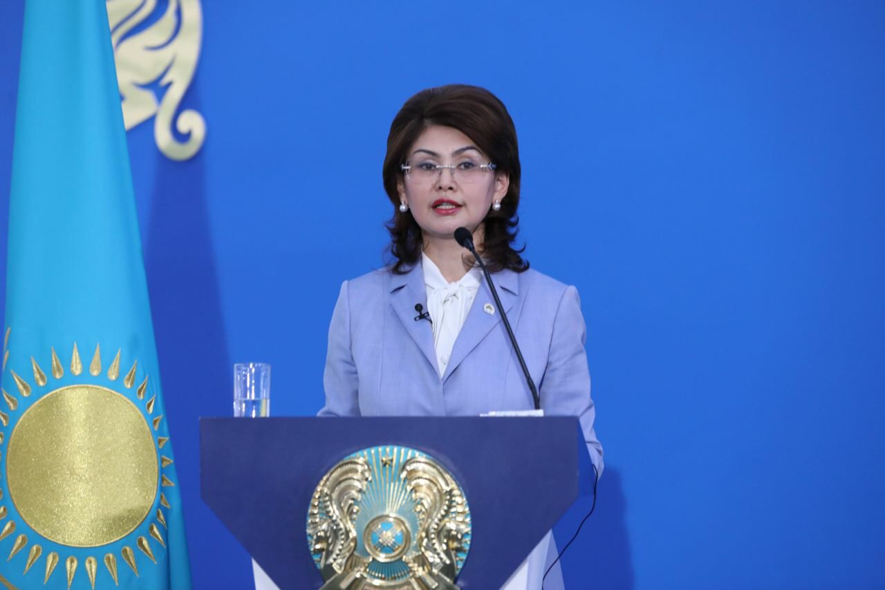 جۇمىلا اتقارعان جۇمىس از ەمەس