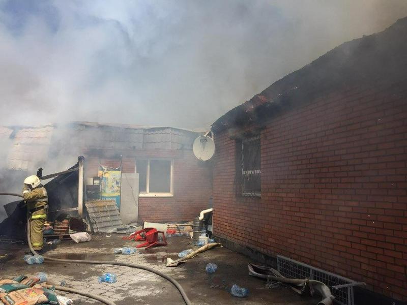 قوستانايدا دۇكەننەن ءورت شىقتى