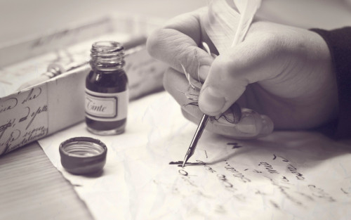 قالام ۇشىندا: جات جەردە جەرلەنگەندەر