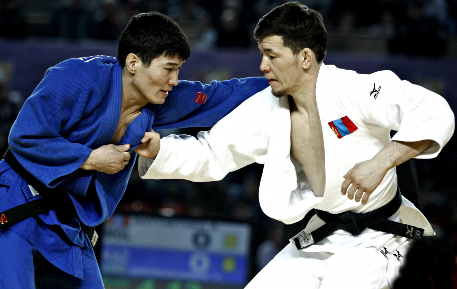 ەلدوس بەسىنشى ورىندا قالىپ قويدى