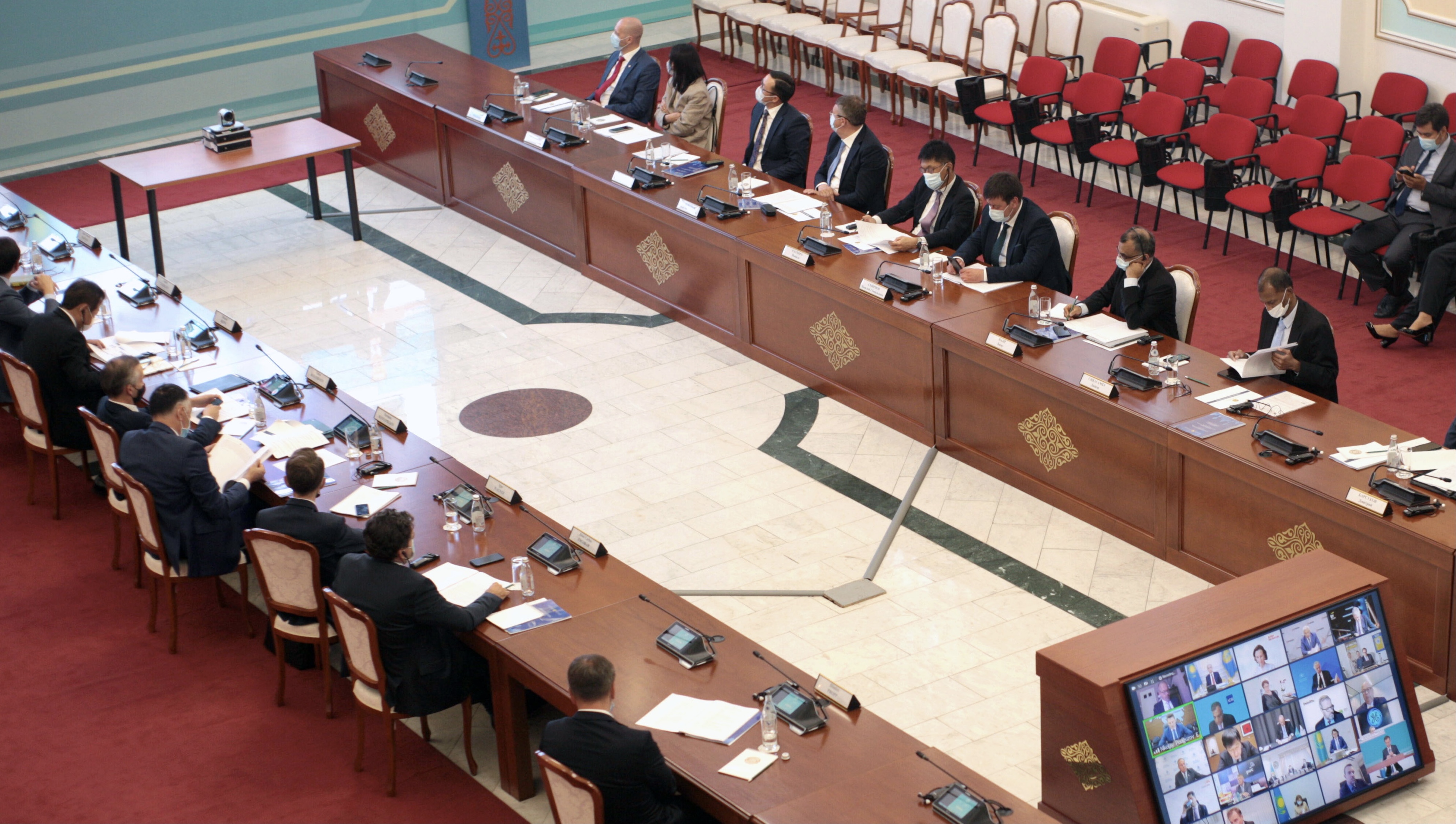 قاسىم-جومارت توقاەۆ شەتەلدىك ينۆەستورلار كەڭەسىنىڭ 33-ءشى پلەنارلىق وتىرىسىنا قاتىستى