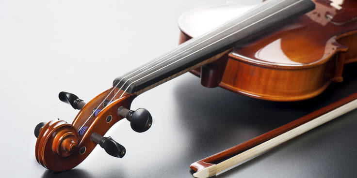 ساحنا تورىندە – كلاسسيكالىق مۋزىكا