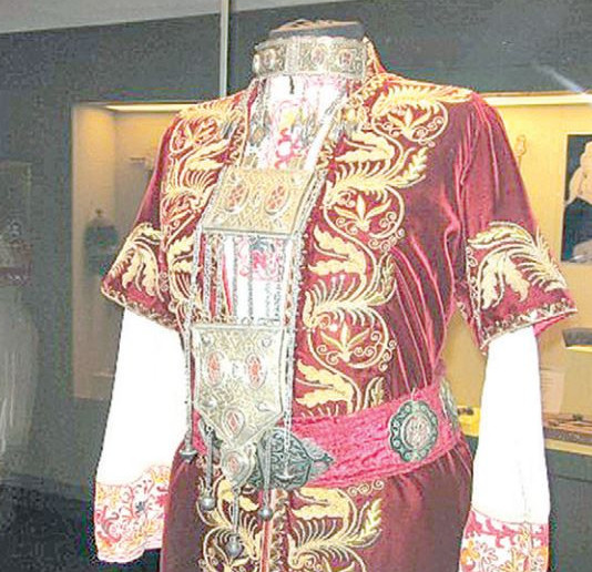 فاتيما حانشانىڭ كامزولى