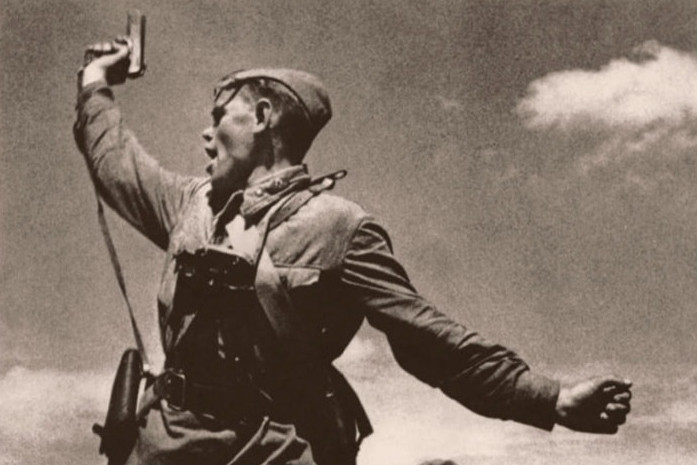 «كۇركىرەپ كۇندەي ءوتتى عوي سوعىس...»