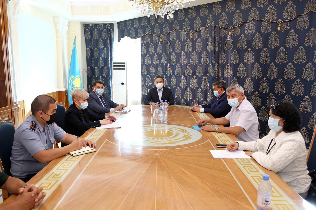 جەكەمەنشىك مەديتسينالىق ۇيىمدار ۆاكتسيناتسيالاۋ ىسىنە قالاي ارالاسادى؟