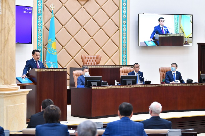 جەر قاتىناستارىن جەتىلدىرەتىن زاڭ جوباسى