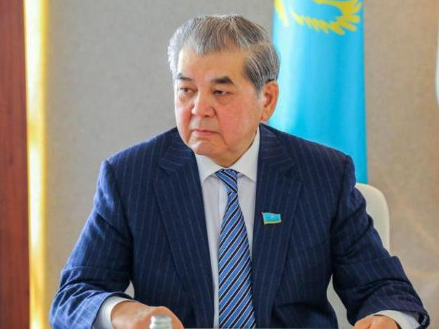 سانا سىنى – الەمدىك باسەكە