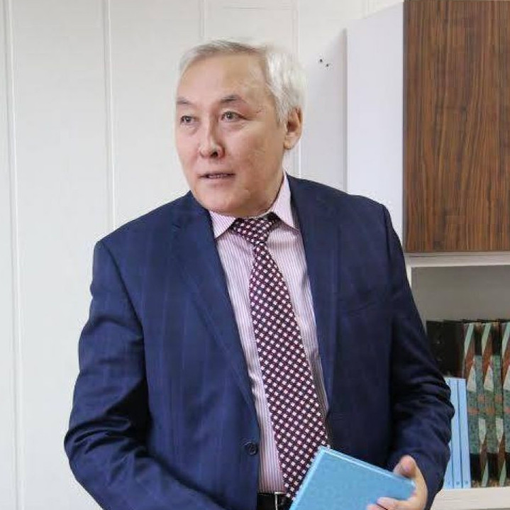 اقيقاتشىل  ۇستانىم يەسى