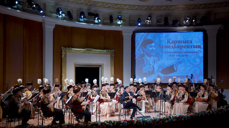 داۋلەسكەر كۇيشىنى ەسكە الدى