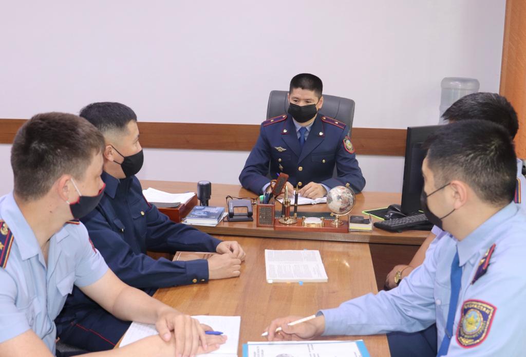 اككى ۇرىلاردى اشكەرەلەگەن