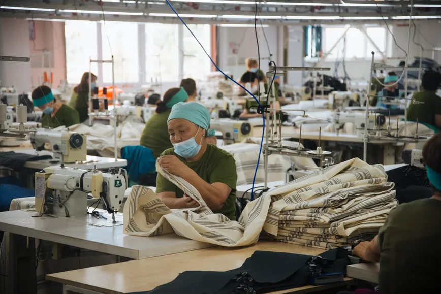 ارنايى ەكونوميكالىق ايماقتىڭ  ارتىقشىلىعى