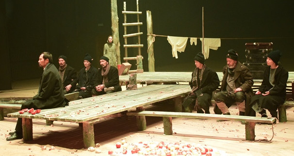 «جالعىزدىق» –  ەڭ ۇزدىك سپەكتاكل