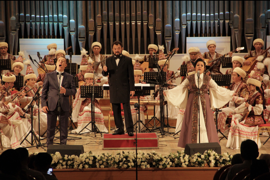 وڭىرلەردى شابىتتاندىرعان ونەر شەرۋى