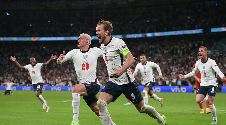 انگليا – تۇڭعىش رەت فينالدا