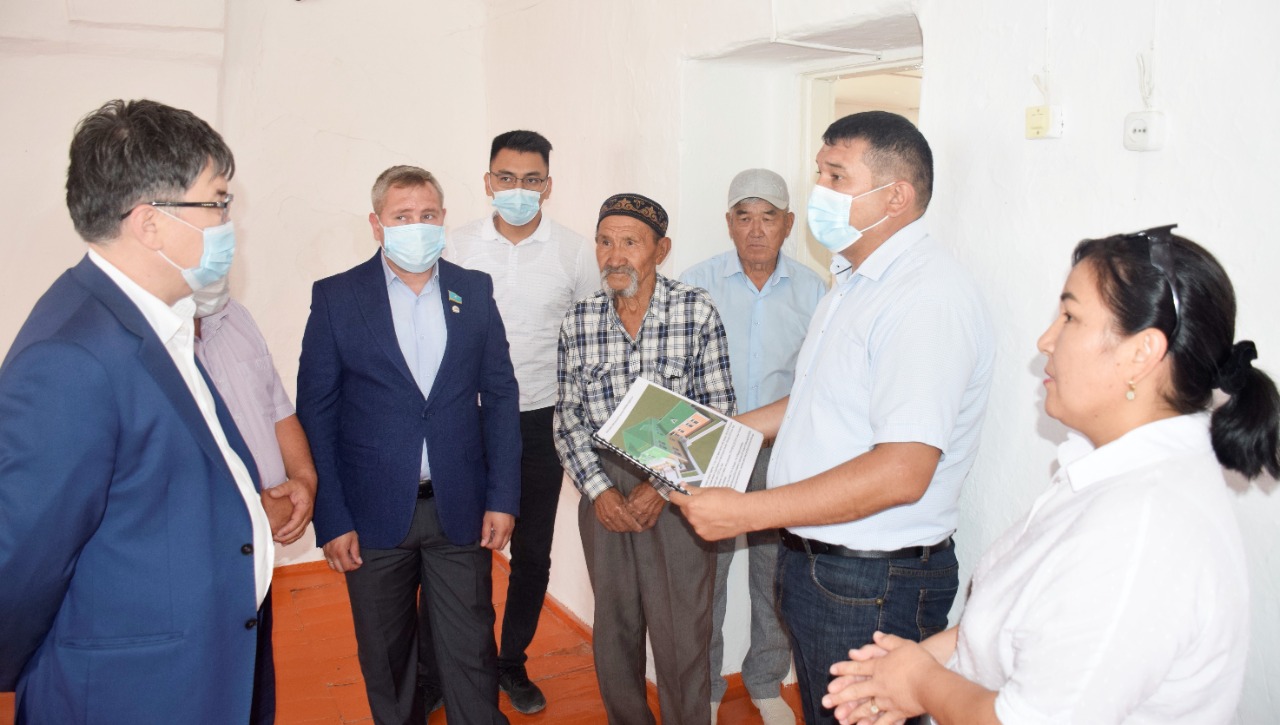 قىزىلوردادا ءماجىلىس دەپۋتاتتارى تۇرعىندارمەن كەزدەستى