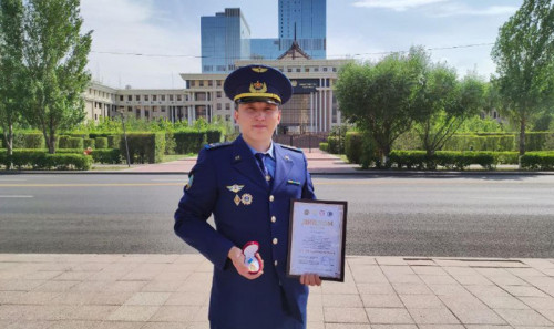 داۋرەن قاسەنوۆ – تمد-نىڭ ۇزدىك جاس عالىمى