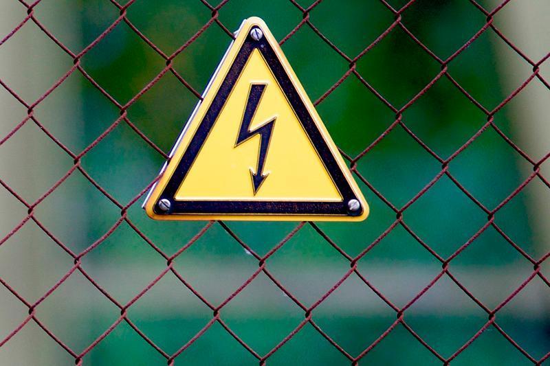 اتىراۋدا ەلەكتر جەلىسىنە سوعىلعان ەر ادام كوز جۇمدى