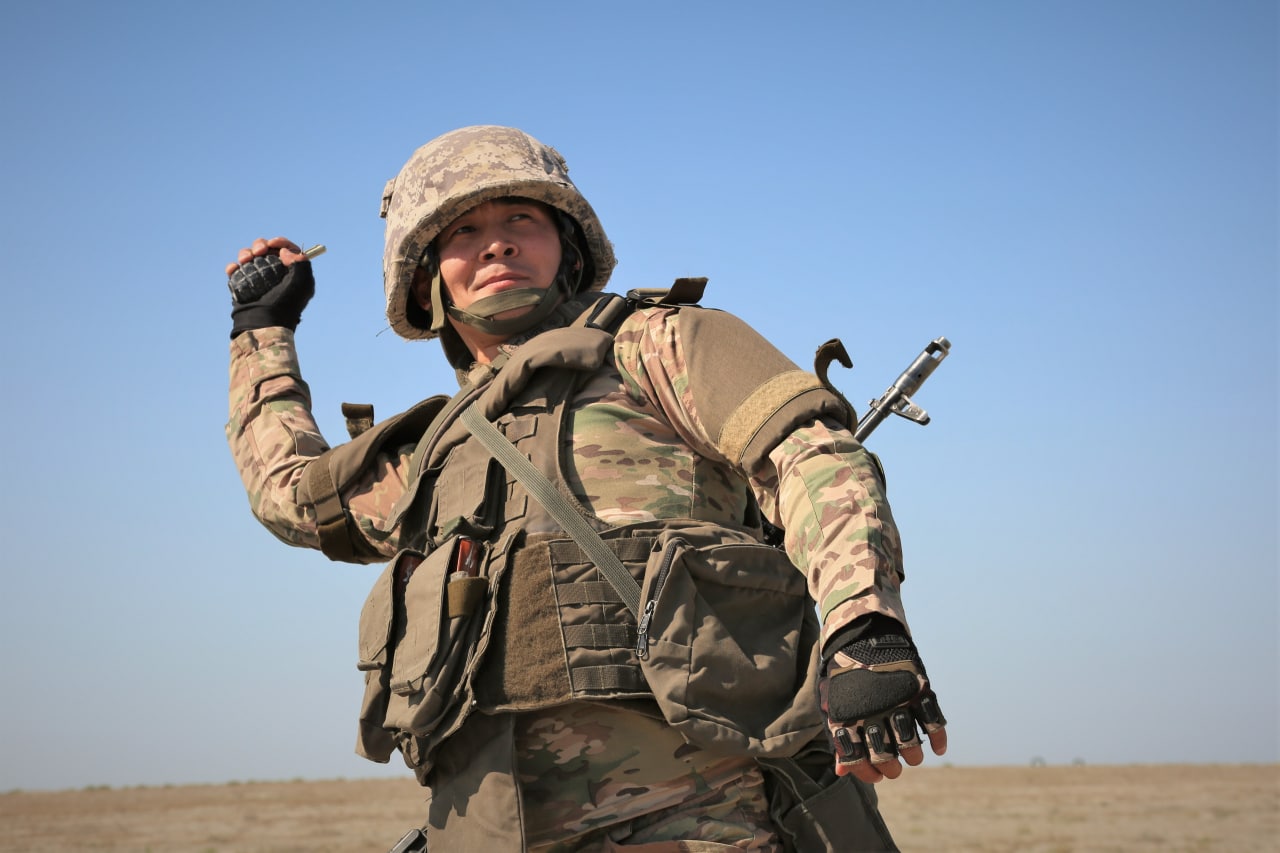 باتىستا بارلاۋشىلار گراناتا لاقتىردى