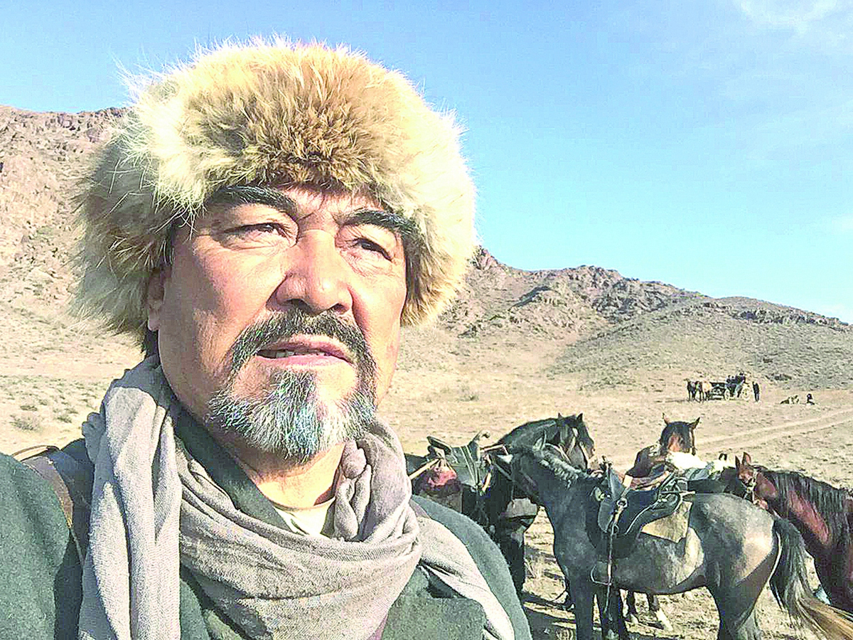 ساحنانىڭ ساعىندىعى