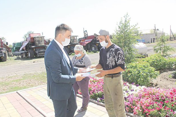 ۇمىتكەرگە قولداۋ ءبىلدىردى