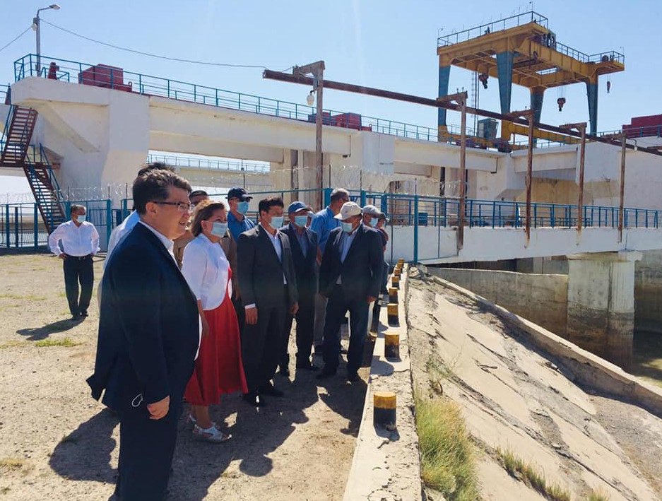 كەزدەسۋلەر جالعاسۋدا