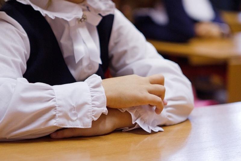 جوندەۋ جۇمىستارى بىتپەگەن مەكتەپ وقۋشىلارى اكىمدىك عيماراتىندا وقيدى