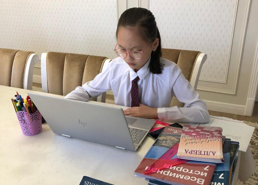 وقۋشىلار اتا-انا وتىنىشىمەن ونلاين رەجيمدە وقي الادى