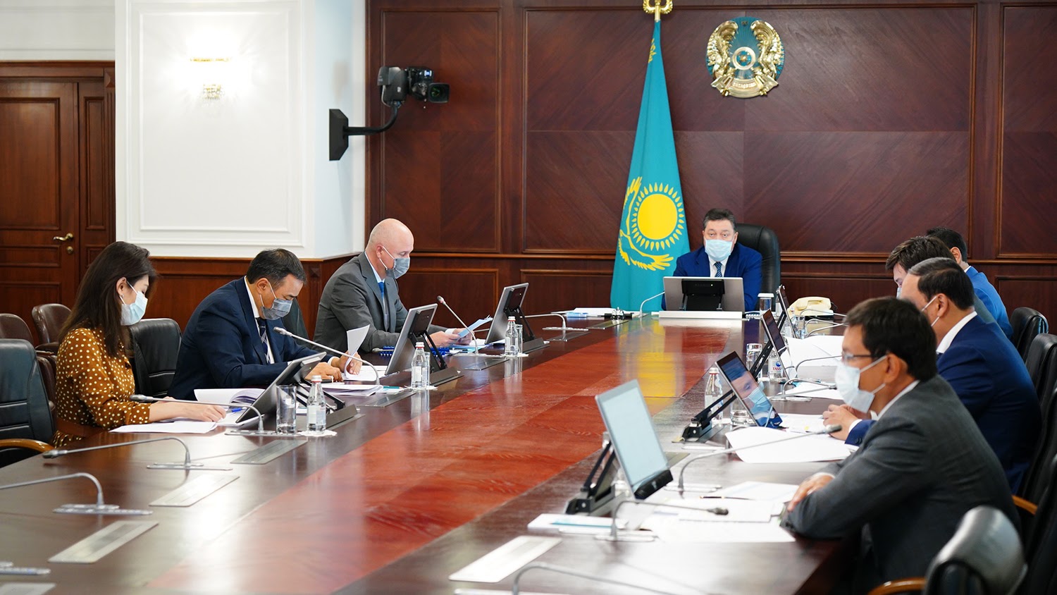 ا.مامين دەمالىس كۇنگى لوكداۋن ماسەلەسىن جەڭىلدەتۋدى تاپسىردى