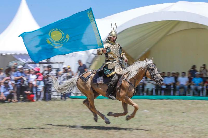 ۇلتتىق سپورت جامپوزدارىنىڭ جارىسى