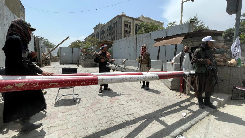 باق: تاليباندار سوعىس ارداگەرلەرىن مينيسترلىكتىڭ نەگىزگى قىزمەتتەرىنە تاعايىندادى