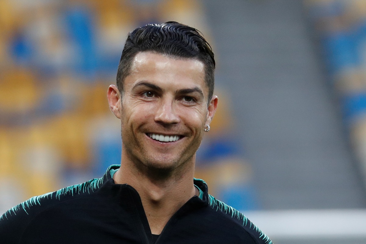 كريشتيانۋ رونالدۋ «مانچەستەر يۋنايتەد» كلۋبىنا اۋىستى