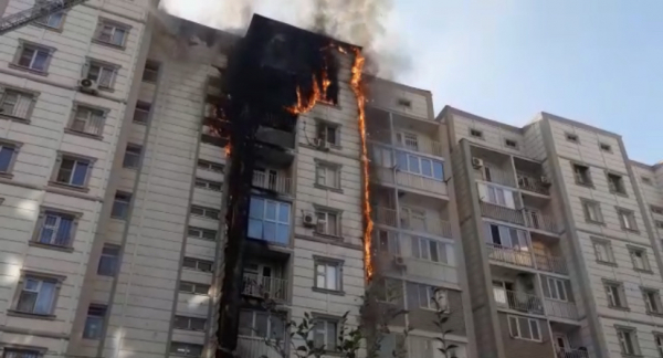 شىمكەنتتە توعىز قاباتتى ۇيدەن ءورت شىقتى