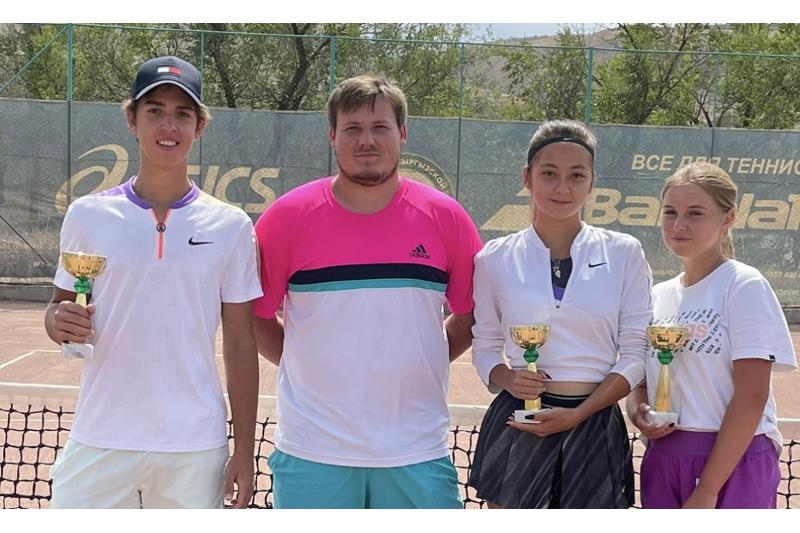 قازاقستاندىق تەننيسشىلەر بىشكەكتە وتكەن تۋرنيردە چەمپيون اتاندى