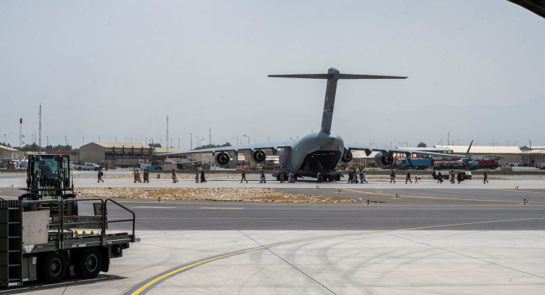 كابۋل اۋەجايىنا تەرروريستىك شابۋىل جاسالدى