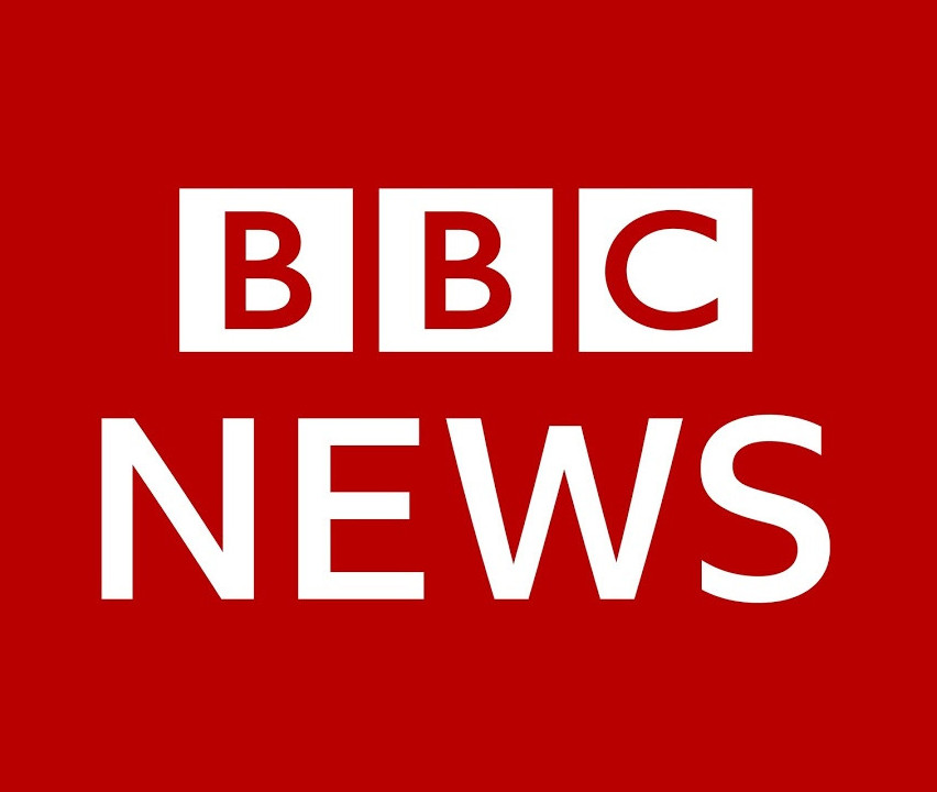  انگليا پلاستيك ىدىستاردى تۇتىنۋعا تىيىم سالادى