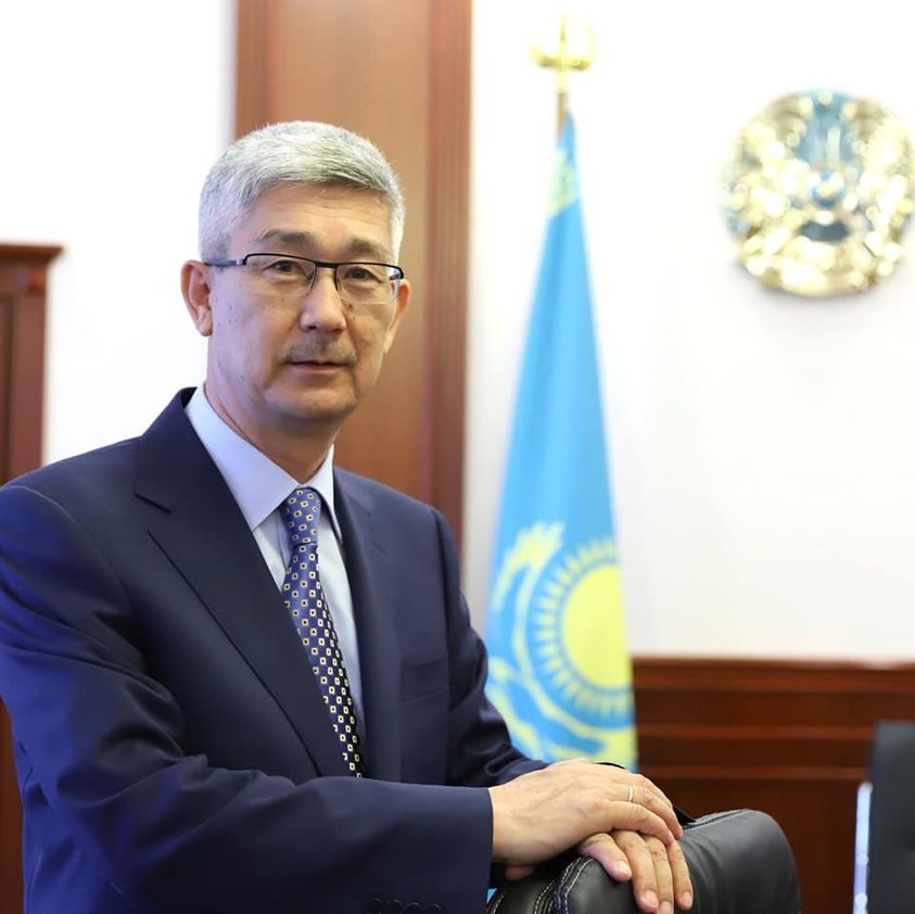 سەرىكباي ترۇموۆ سەنات دەپۋتاتى بولىپ تاعايىندالدى