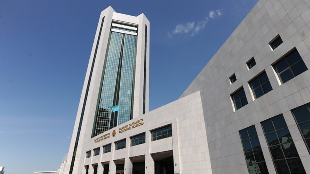 ەلىمىزدەگى بىرىڭعاي وپەراتورلاردىڭ سانى ازايادى