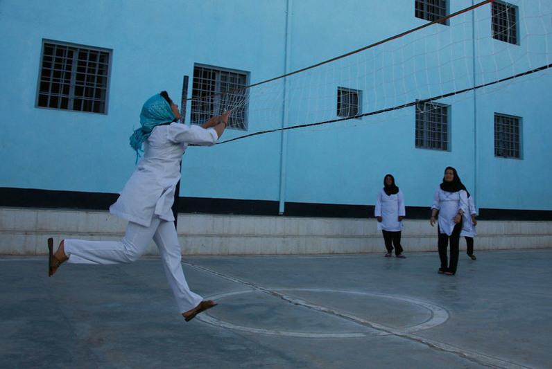 يۋنەسكو اۋعانستاندا قىز بالالاردىڭ مەكتەپتە وقىماۋ ماسەلەسىنە الاڭداۋشىلىق ءبىلدىردى