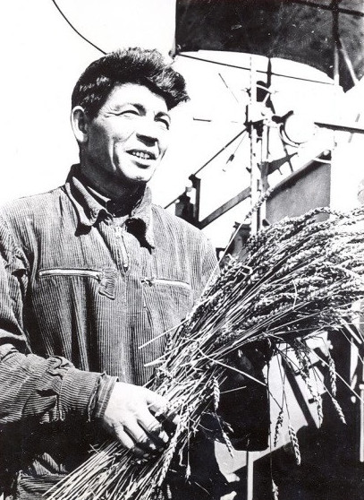 ەڭبەك ەرىنىڭ ەسىمى ەسكەرۋسىز قالماسىن